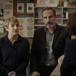 Blanca Portillo y Francesc Garrido en el sexto episodio de 'Sé quién eres'