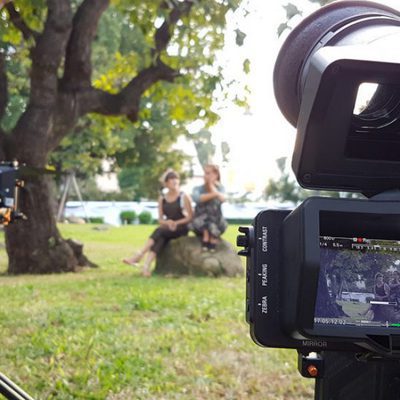 Corina Randazzo y Rojo Cangrejo en la grabación de 'Viajeras con B'