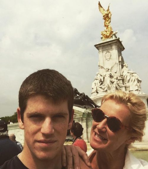 Ana Duato junto a su hijo, Miguel Bernardeau