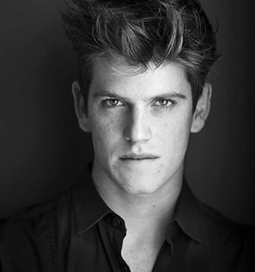 Retrato de Miguel Bernardeau, actor e hijo de Ana Duato