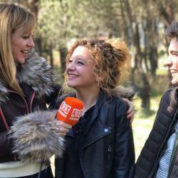 Marta Hazas, Carlota García y Javier Cidoncha en el reencuentro de 'El internado'