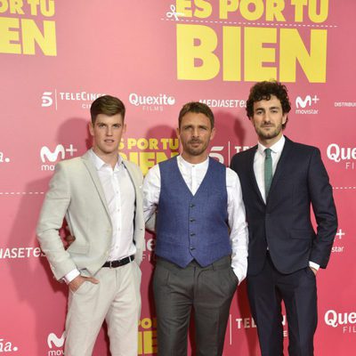 Miguel Bernardeau, Luis Mottola y Miki Esparbé en el preestreno de "Es por tu bien"