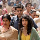 Kala Dandekar y su familia en la segunda temporada de 'Sense8'