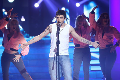 Blas Cantó es Melendi en la segunda semifinal de 'Tu cara me suena'