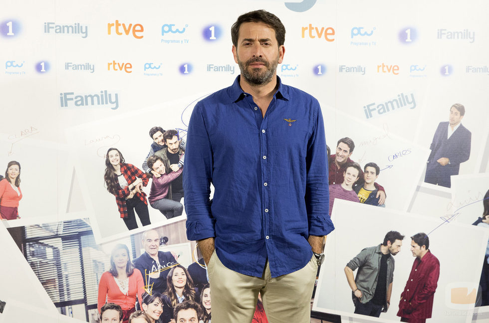 Antonio Garrido es Luis en la comedia familia de RTVE, 'iFamily'