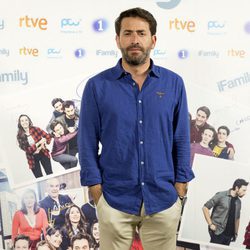 Antonio Garrido es Luis en la comedia familia de RTVE, 'iFamily'