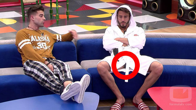 Marco Ferri enseña sus genitales en un descuido en 'GH VIP 5'