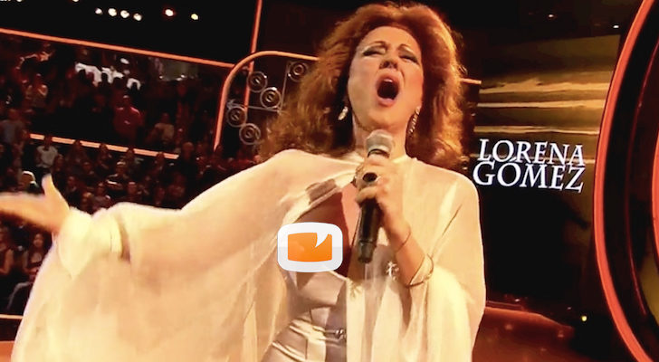 Lorena Gómez enseña un pezón en la final de 'Tu cara me suena'