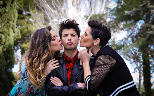 Lorena Gómez, Rosa López y Blas Cantó posan en la rueda de prensa de la final de 'Tu cara me suena'