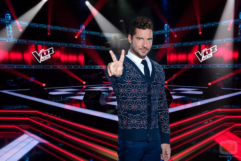 David Bisbal posa en la tercera edición de 'La voz Kids 3'
