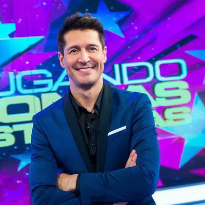 Jaime Cantizano es el presentador de 'Jugando con las estrellas'