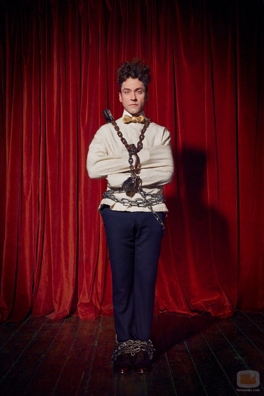 Michael Weston en las imágenes promocionales de 'Houdini y Doyle'