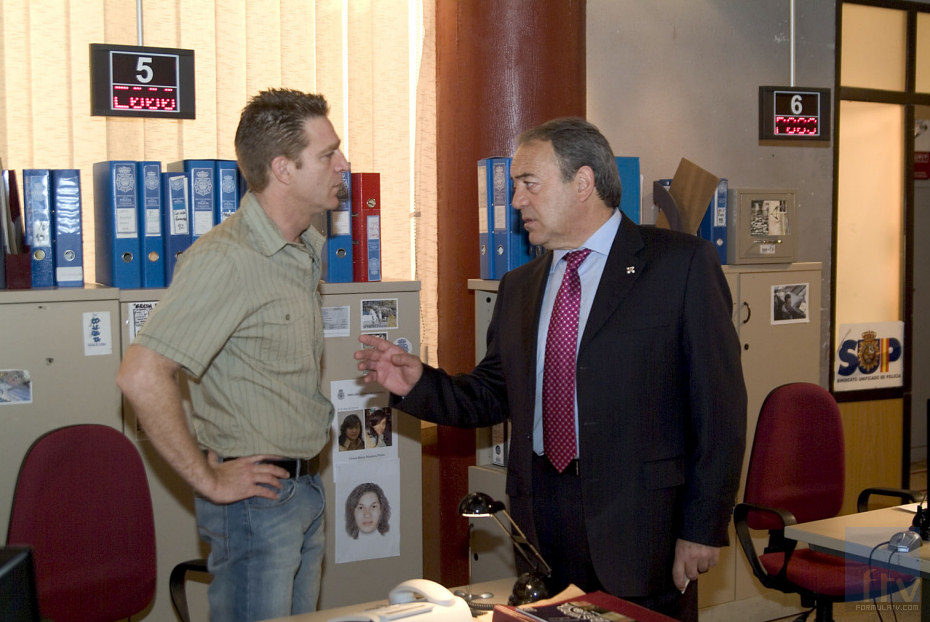 Tito Valverde y Juanjo Artero en 'El comisario'