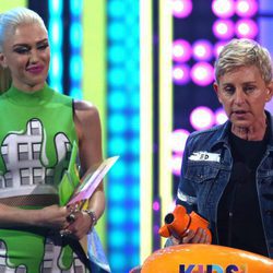 Ellen DeGeneres recoge un premio en los Nickelodeon's 2017 Kids' Choice Awards