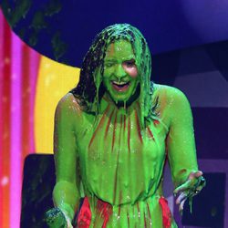 Demi Lovato manchada con el moco de los Nickelodeon's 2017 Kids' Choice Awards
