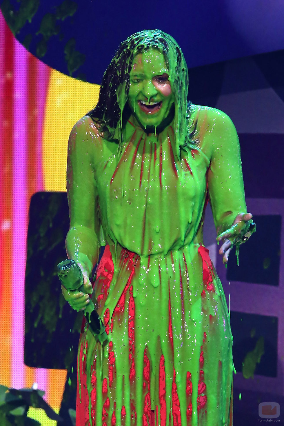 Demi Lovato manchada con el moco de los Nickelodeon's 2017 Kids' Choice Awards