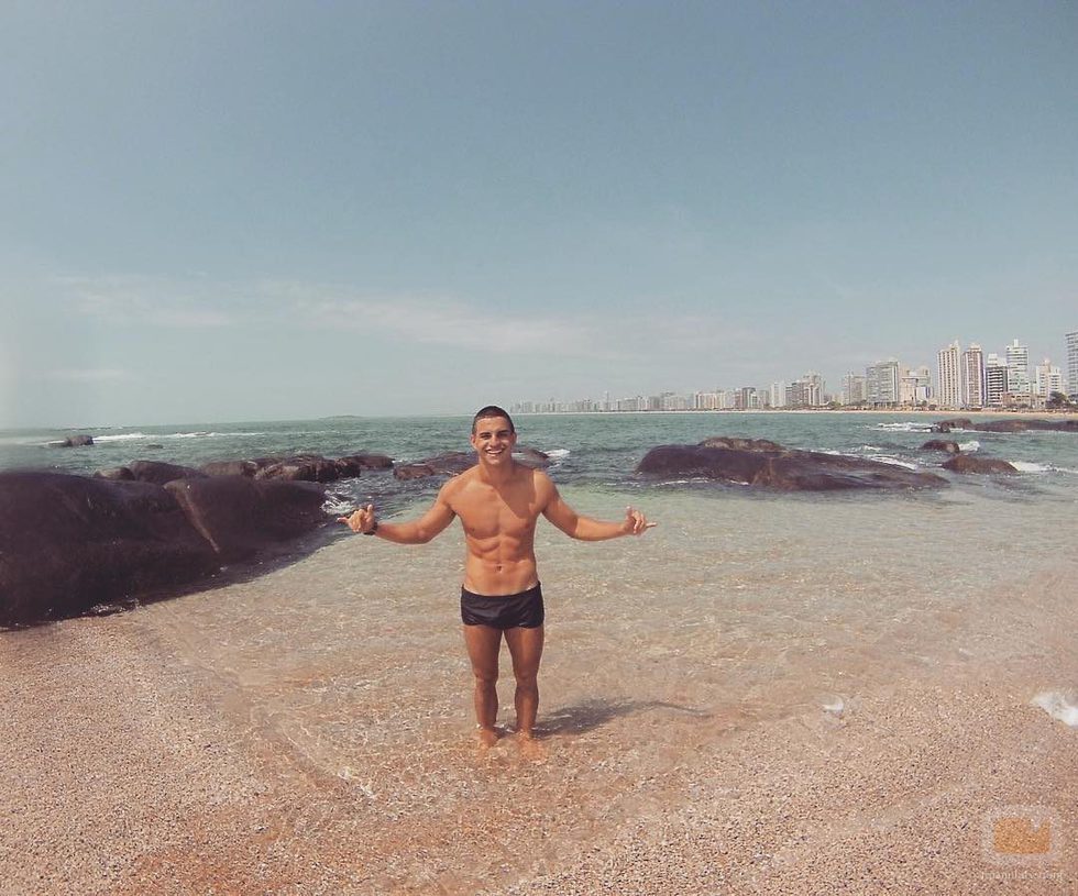 Antonio Rafaski posa semidesnudo en la playa brasileña antes de 'GH VIP 5'