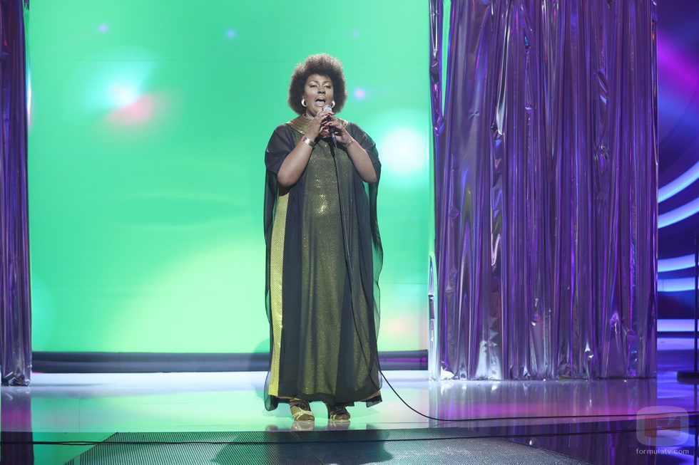Charo Bravo es Gloria Gaynor en la segunda gala de 'Tu cara no me suena todavía'