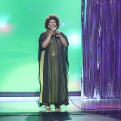 Charo Bravo es Gloria Gaynor en la segunda gala de 'Tu cara no me suena todavía'