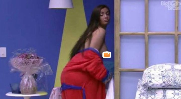 Elettra Lamborghini, concursante de 'GH VIP 5', muestra accidentalmente un pezón en 'Big Brother Brasil'