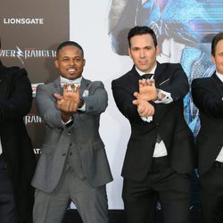 Austin St. John, Walter Jones,  David Yost y  Jason David Frank en la premiere de "Power Rangers" en Los Ángeles