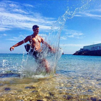 Yera Fontes (tronista de 'MYHYV') posa semidesnudo
