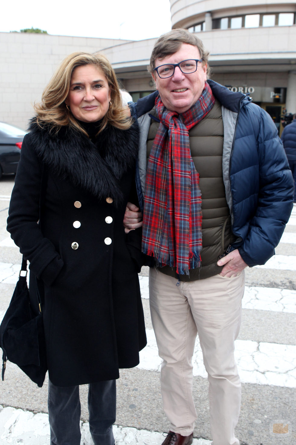 César Cadaval en la capilla ardiente de Paloma Gómez Borrero