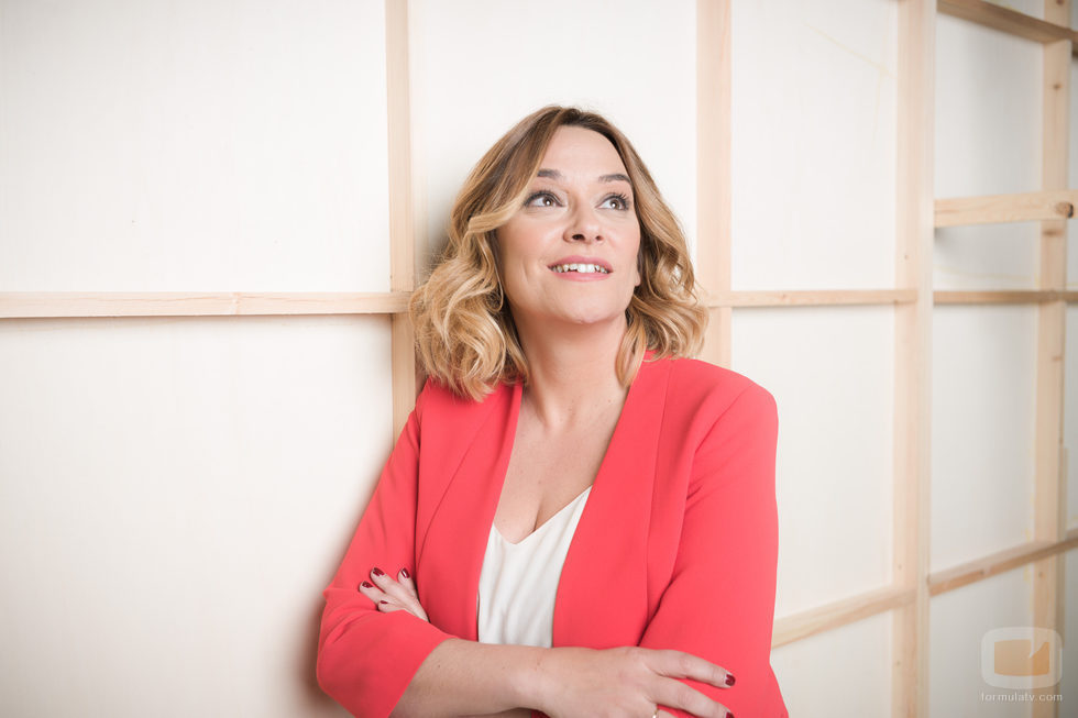 Toñi Moreno posa en una imagen promocional de su programa 'El árbol de tu vida'