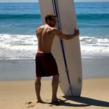 Ryan Philippe aparece desnudo sujetando una tabla de surf en la revista People