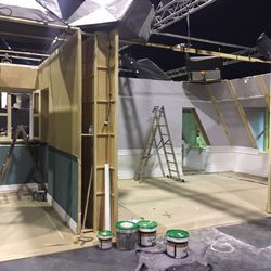 Así son los nuevos decorados de 'Acacias 38' tras el incendio que arrasó el plató