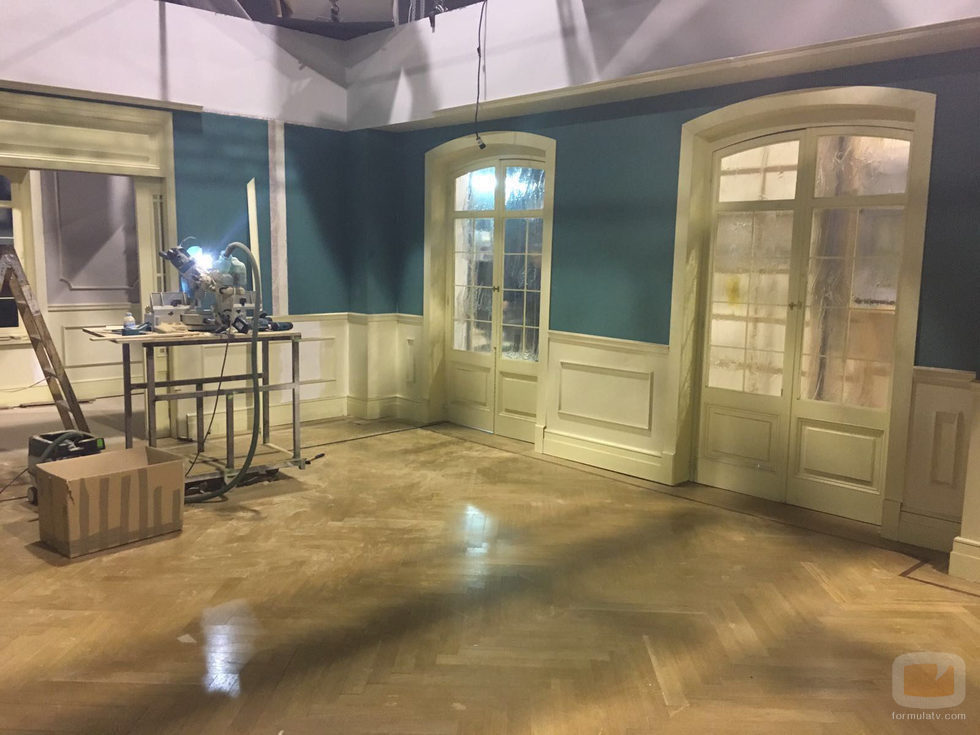 'Acacias 38' estrena decorados tras el incendio que sufrió su plató