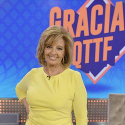 María Teresa Campos posa en el programa especial de '¡Qué tiempo tan feliz!'