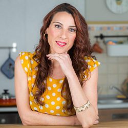 Posado de Antonia Gómez como Piedad de 'Allí Abajo'