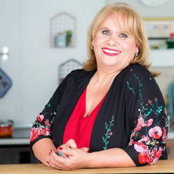 Posado de Carmina Barrios como Lucía en 'Allí Abajo'