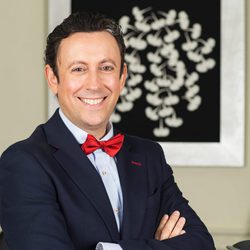 El actor David Arnaiz interpreta a Cristóbal Benjumea en 'Allí abajo' (Antena 3)