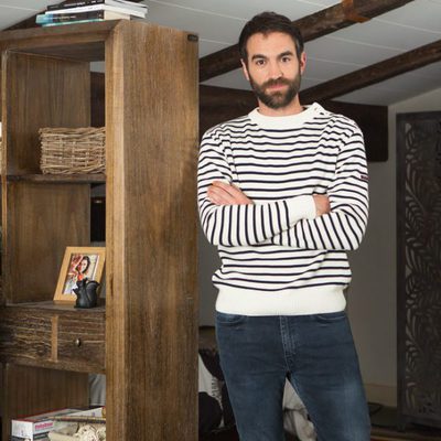 El actor Jon Plazaola es Iñaki en 'Allí abajo', serie de Antena 3