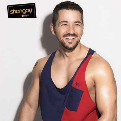 Álex Forriols posa semidesnudo para Shangay