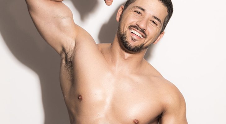 Álex Forriols, exconcursante de 'La Voz' y 'Operación Triunfo', posa semidesnudo para Shangay