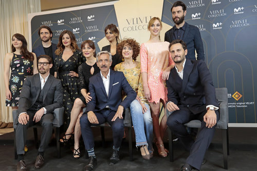 Actores en la rueda de prensa de 'Velvet Colección'