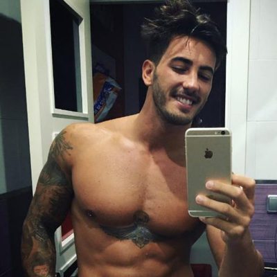 Iván González, concursante de 'Supervivientes 2017', en toalla