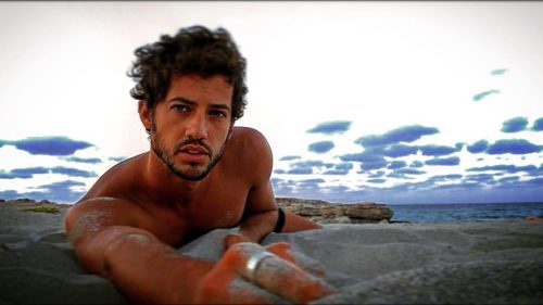 Jorge Brazalez de 'MasterChef 5' muestra su lado más sexy en la playa