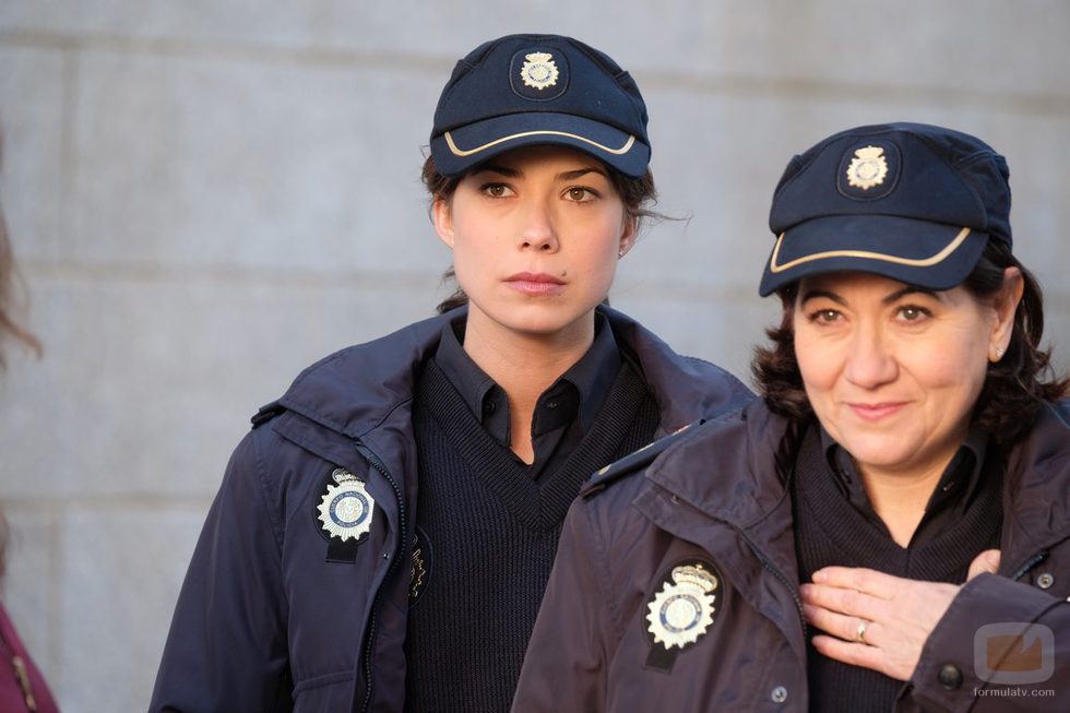 Las agentes Alicia y Claudia en 'Servir y proteger'