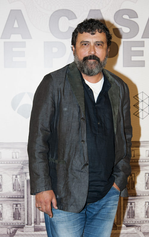 Paco Tous posa en la presentación de 'La Casa de Papel'