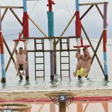 Alejandro Caracuel y José Luis en la primera prueba de 'Supervivientes 2017'