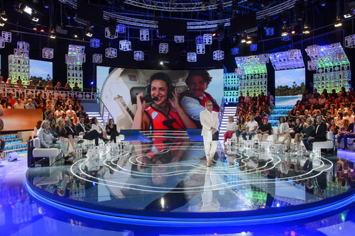 Jorge Javier Vázquez habla con Laura Matamoros en la primera gala de 'Supervivientes 2017'