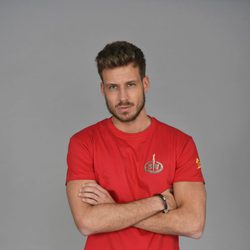 Alejandro Caracuel posa en las fotos promocionales de 'Supervivientes 2017'