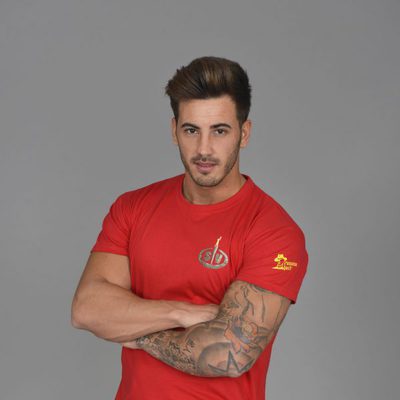 Iván González posa en las fotos promocionales de 'Supervivientes 2017'