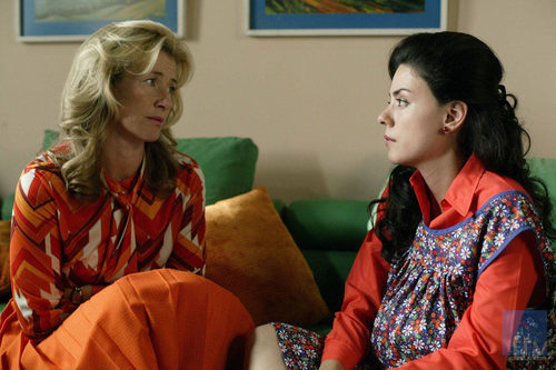 Mercedes habla con Paquita embarazada en 'Cuéntame cómo pasó'