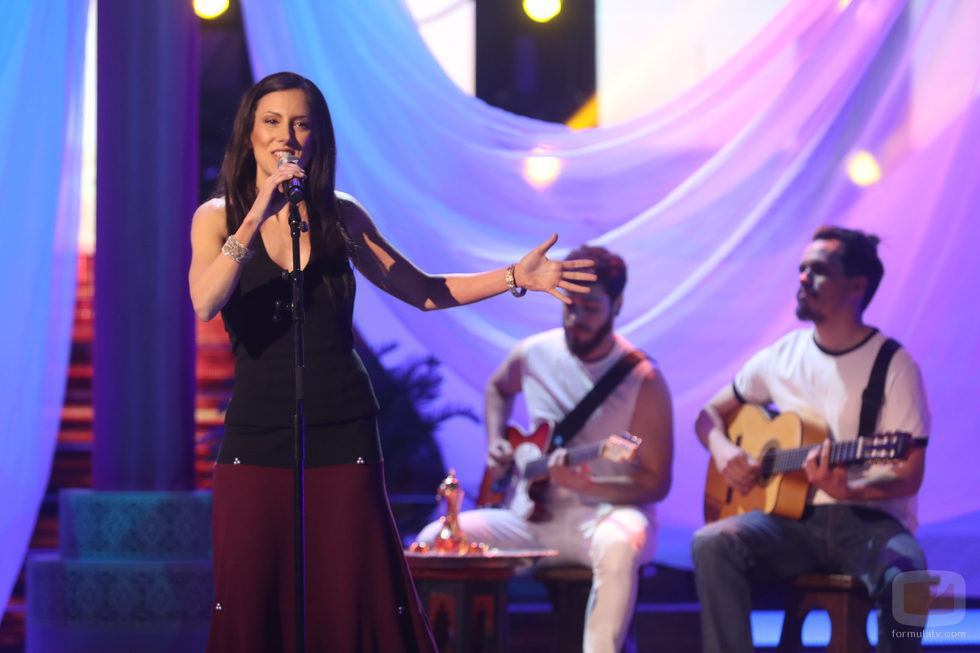 Paula Domínguez interpreta a Chambao en la séptima gala de 'Tu cara no me suena todavía'