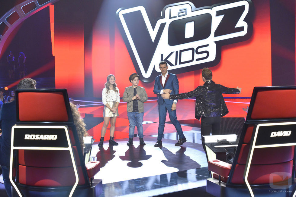 David Bisbal y su equipo en la final de 'La Voz Kids'